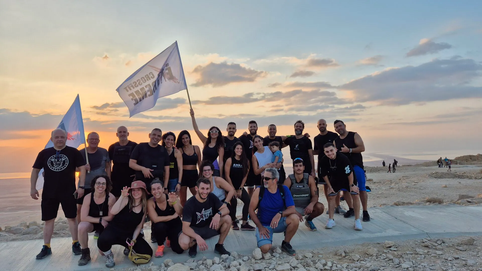 מתאמנים באימון קרוספיט במועדון CrossFit Extreme אור יהודה